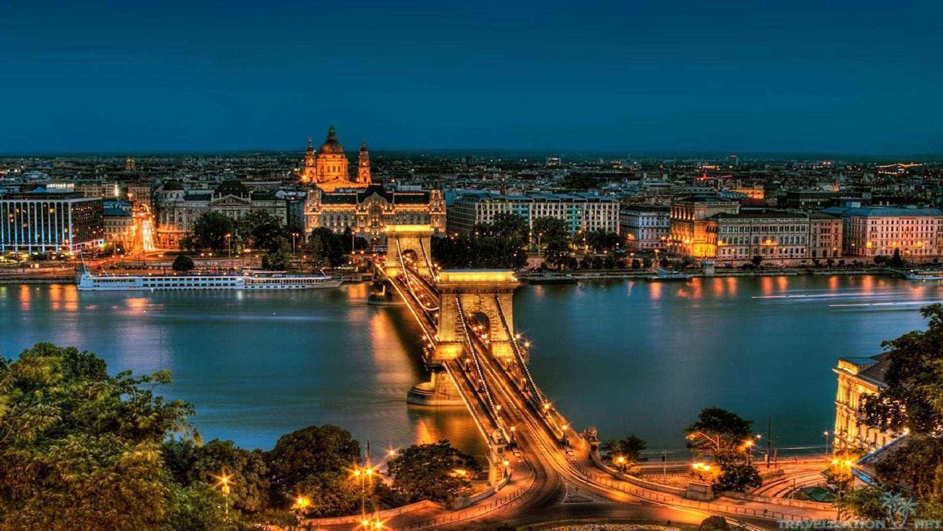 Little Americas National Parks Apartments Budapeste Exterior foto